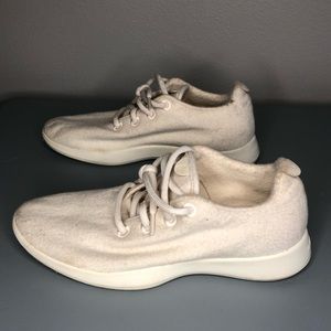 Allbirds cream tennis shoe Size- Women’s 10